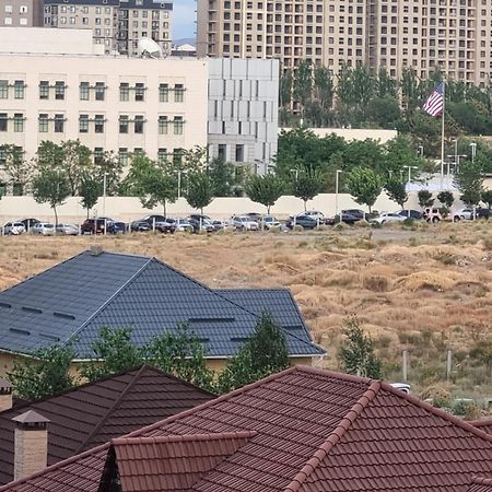 Diplomat - 2 Daire Bişkek Dış mekan fotoğraf